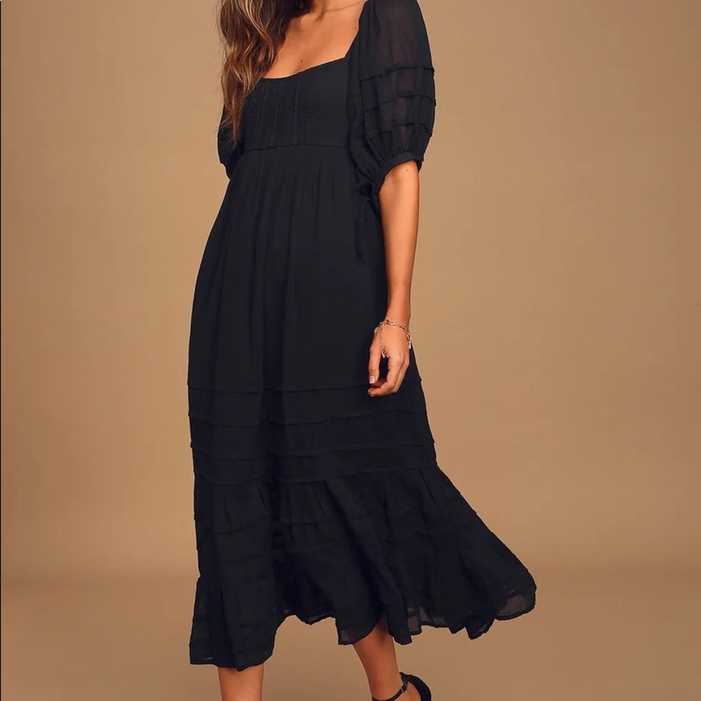 Let’s be friends - black puff sleeve backless midi